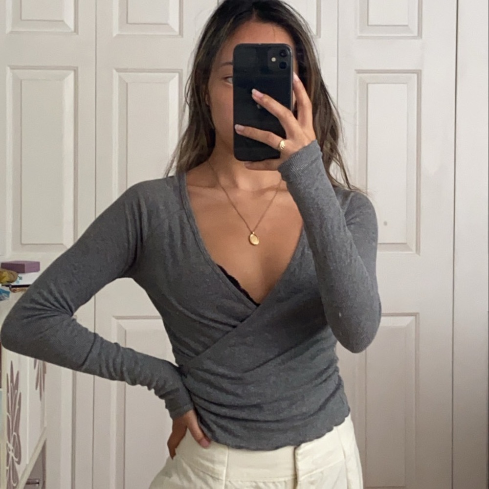 grey cross over long sleeve